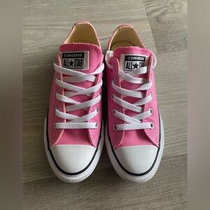 CONVERSE Chuck Taylor All Star Pink Girls Size 1